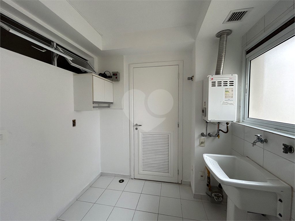 Apartamento na Vila Leopoldina de 210m2 com Hall Privativo em andar alto