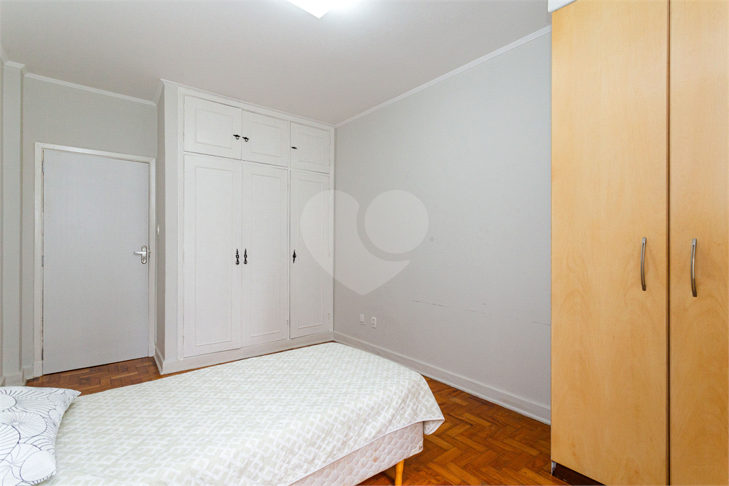 APARTAMENTO em JARDIM PAULISTA