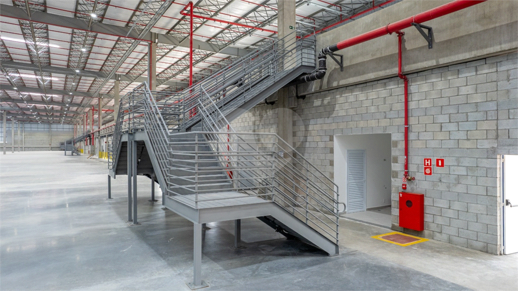 Depósito-Galpão-Armazém para alugar, 3707m² - Foto 2