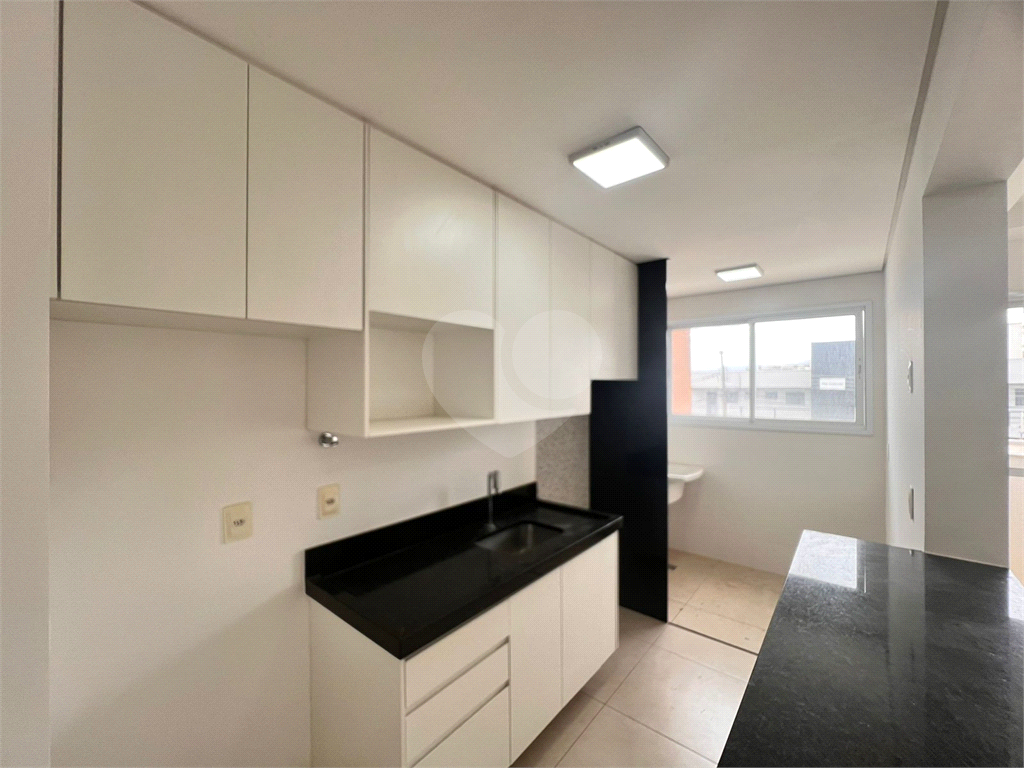 Apartamento para alugar com 2 quartos, 60m² - Foto 9