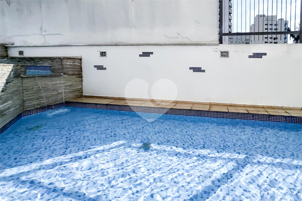 APARTAMENTO em CAMPO BELO
