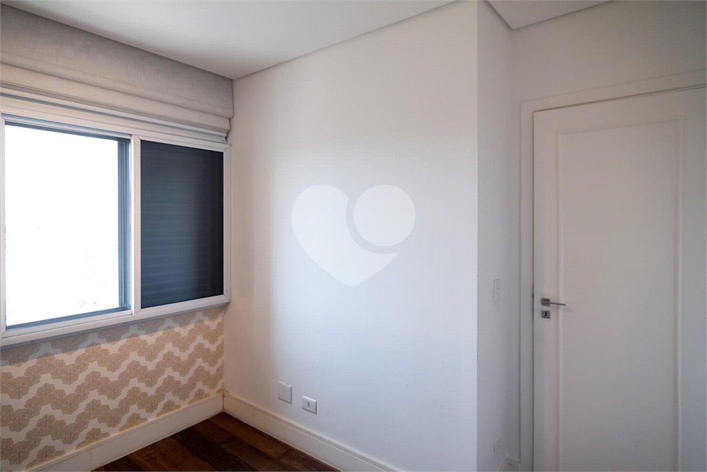 APARTAMENTO em CAMPO BELO