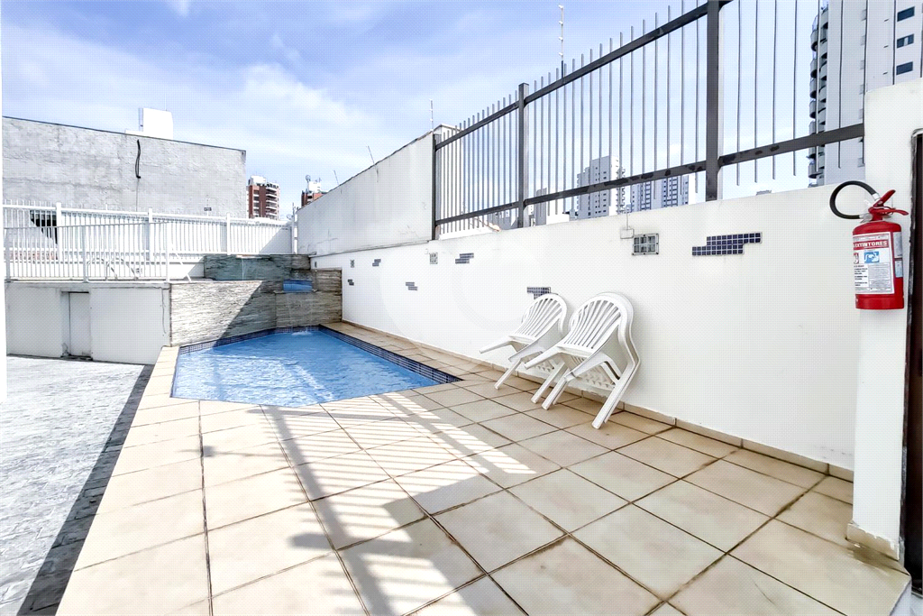 APARTAMENTO em CAMPO BELO