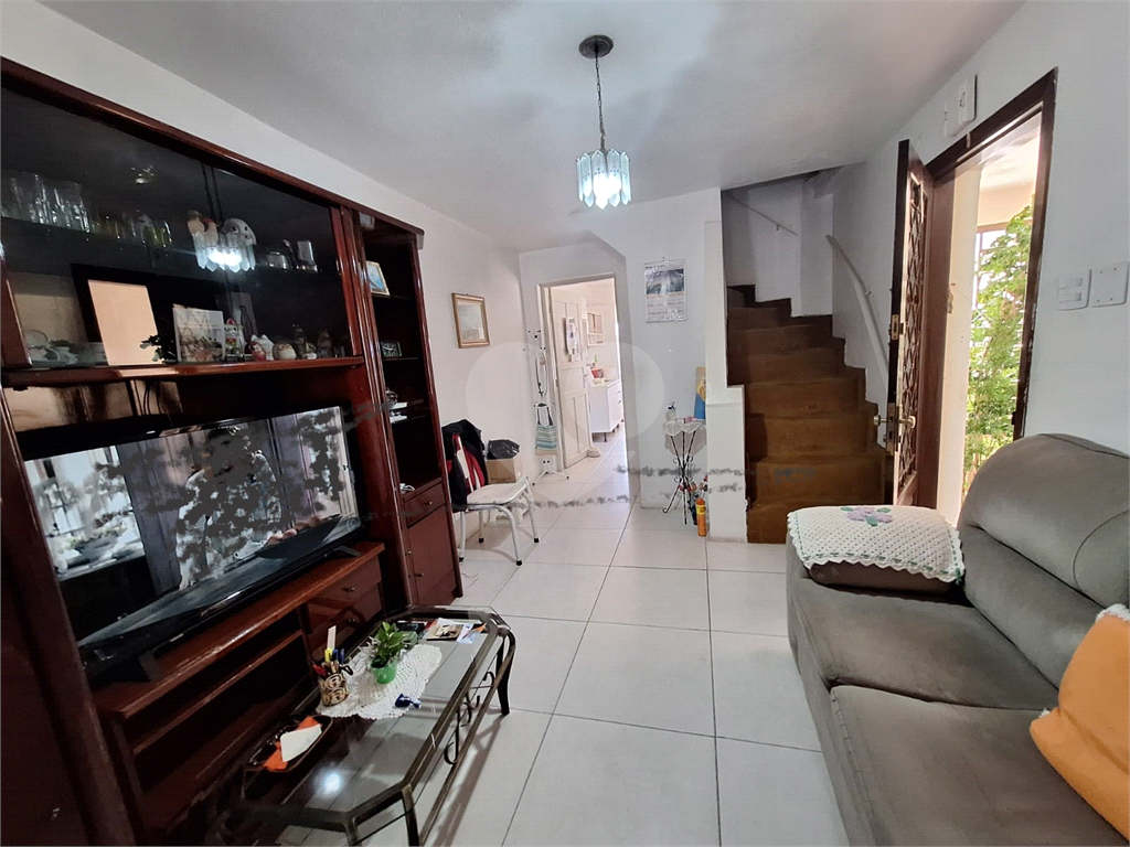 Sobrado à venda com 2 quartos, 85m² - Foto 2