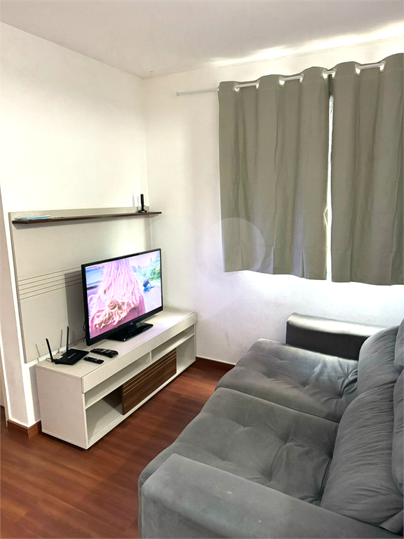 Apartamento à venda com 2 quartos, 42m² - Foto 2