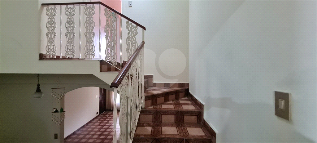 Sobrado 3 dormit 1suite, Cozinha,2 salas,5wcs, Dep.Empregada com 1wc 251m área util - Terreno 321 m 