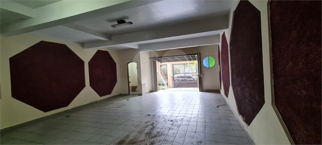 Sobrado 3 dormit 1suite, Cozinha,2 salas,5wcs, Dep.Empregada com 1wc 251m área util - Terreno 321 m 