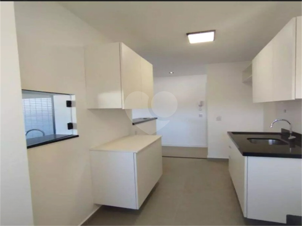 Apartamento para alugar com 3 quartos, 78m² - Foto 14