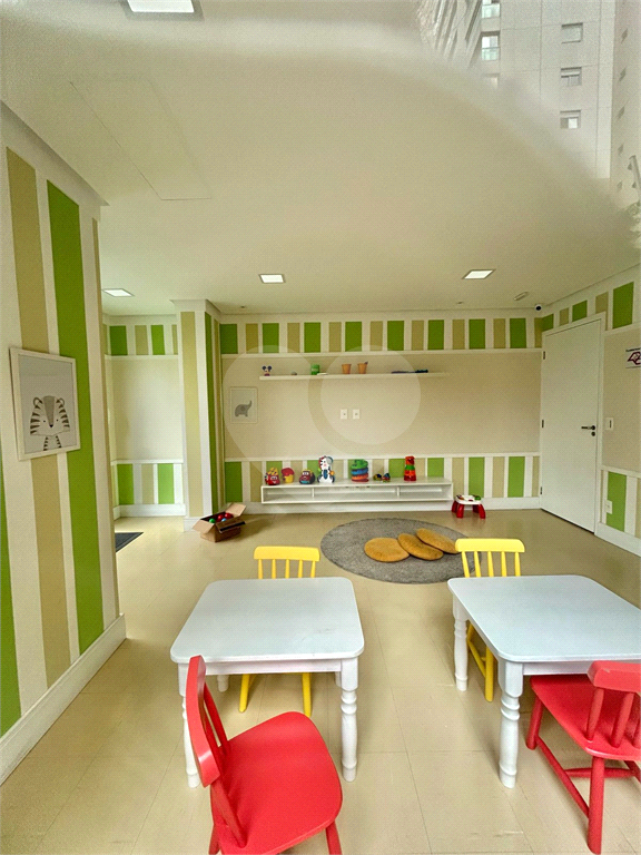 APARTAMENTO em SANTANA