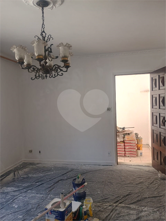  Água Fria: Casa de 294m² com 2 Quartos + Edícula Completa! Conquiste o espaço que sua família merec