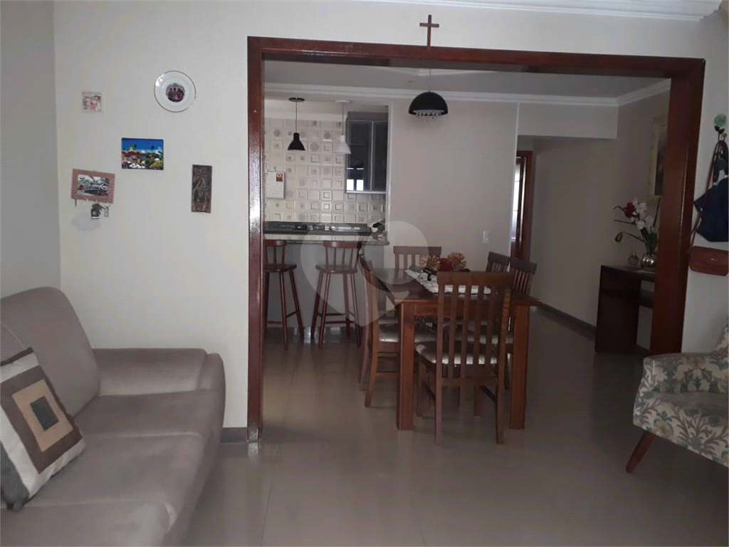Casa à venda com 3 quartos, 125m² - Foto 9