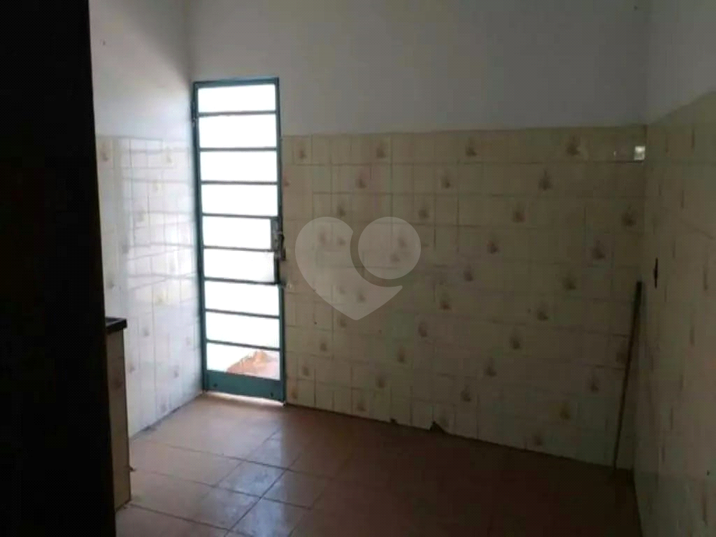 Casa à venda com 4 quartos, 260m² - Foto 14