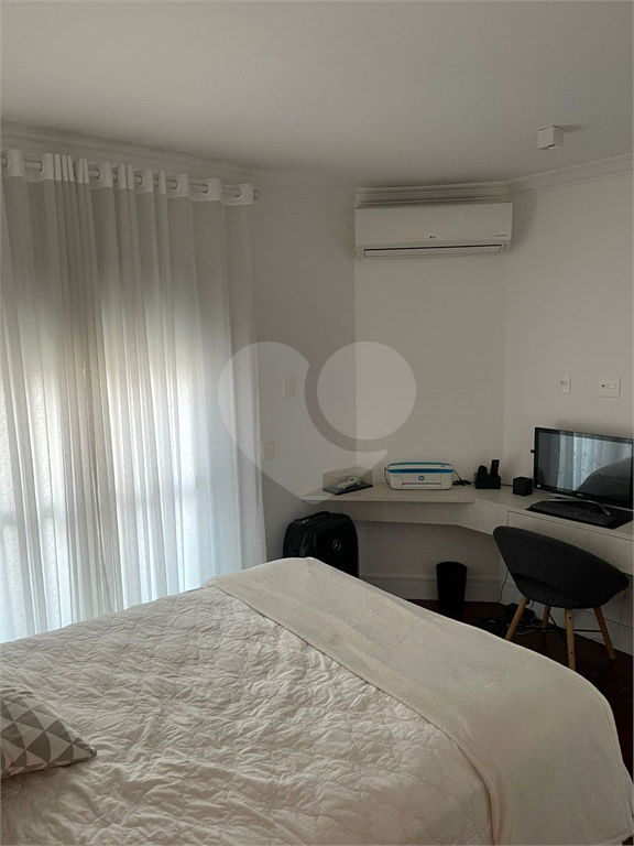 Apartamento à venda com 4 quartos, 210m² - Foto 16