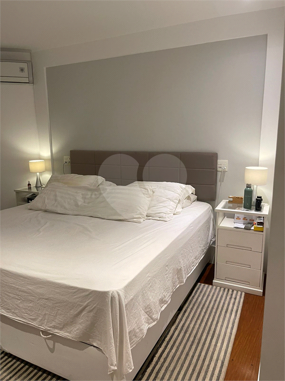 Apartamento à venda com 4 quartos, 210m² - Foto 24