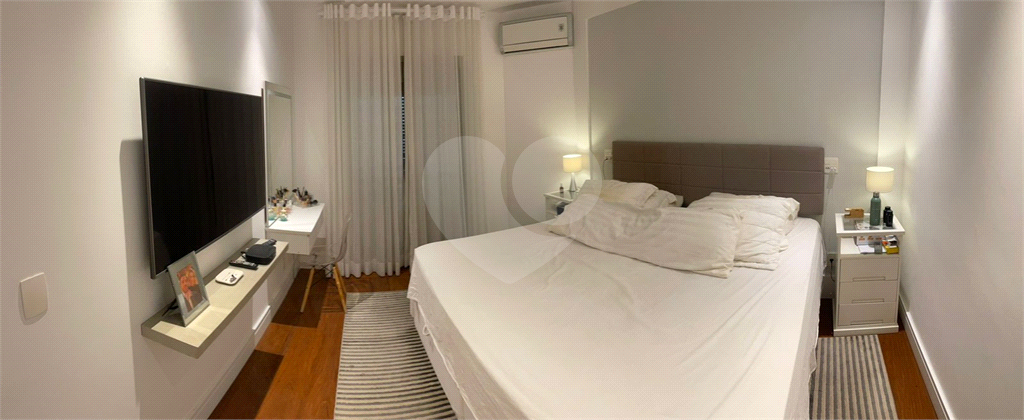 Apartamento à venda com 4 quartos, 210m² - Foto 19