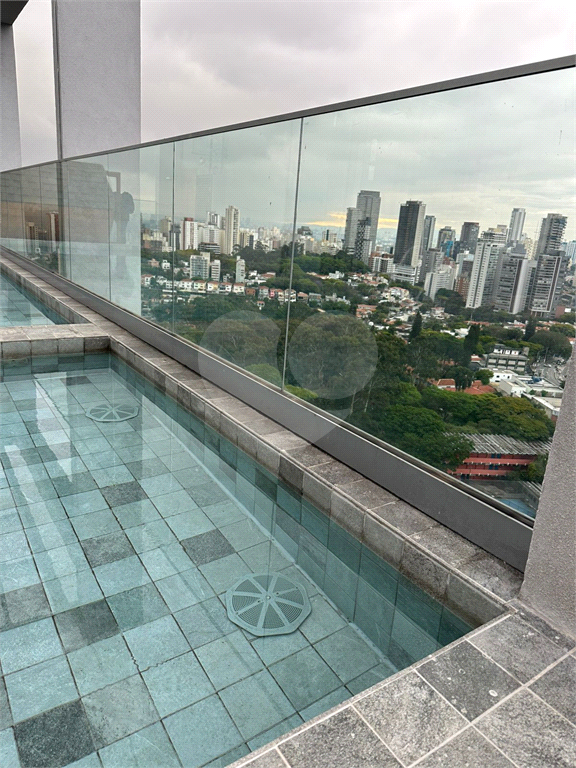 APARTAMENTO em VILA MADALENA