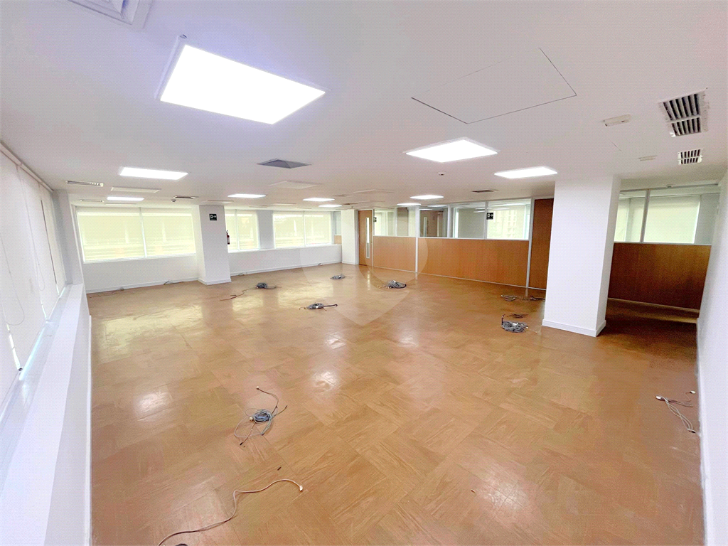 Lajes Corporativas para locação Comercial na BELA VISTA com  356,87 m²