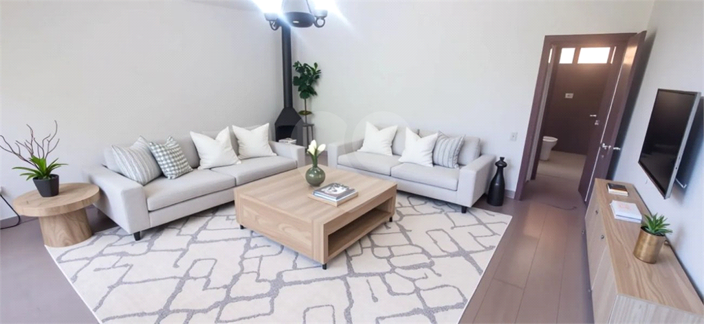 Casa de Condomínio à venda | 209 m² | 4 dormitórios (2 suítes) | 5 vagas em Morungaba/SP!
