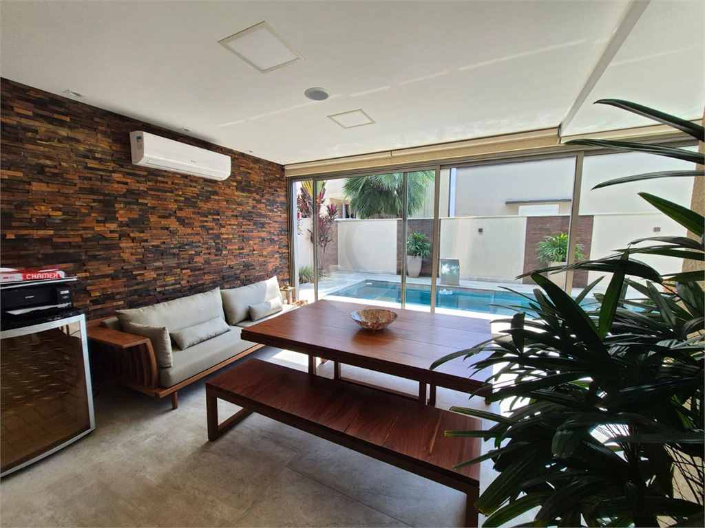 CASA DE ALTO PADRÃO = EM ALPHAVILLE = VENDE.SE C/PORTEIRA FECHADA