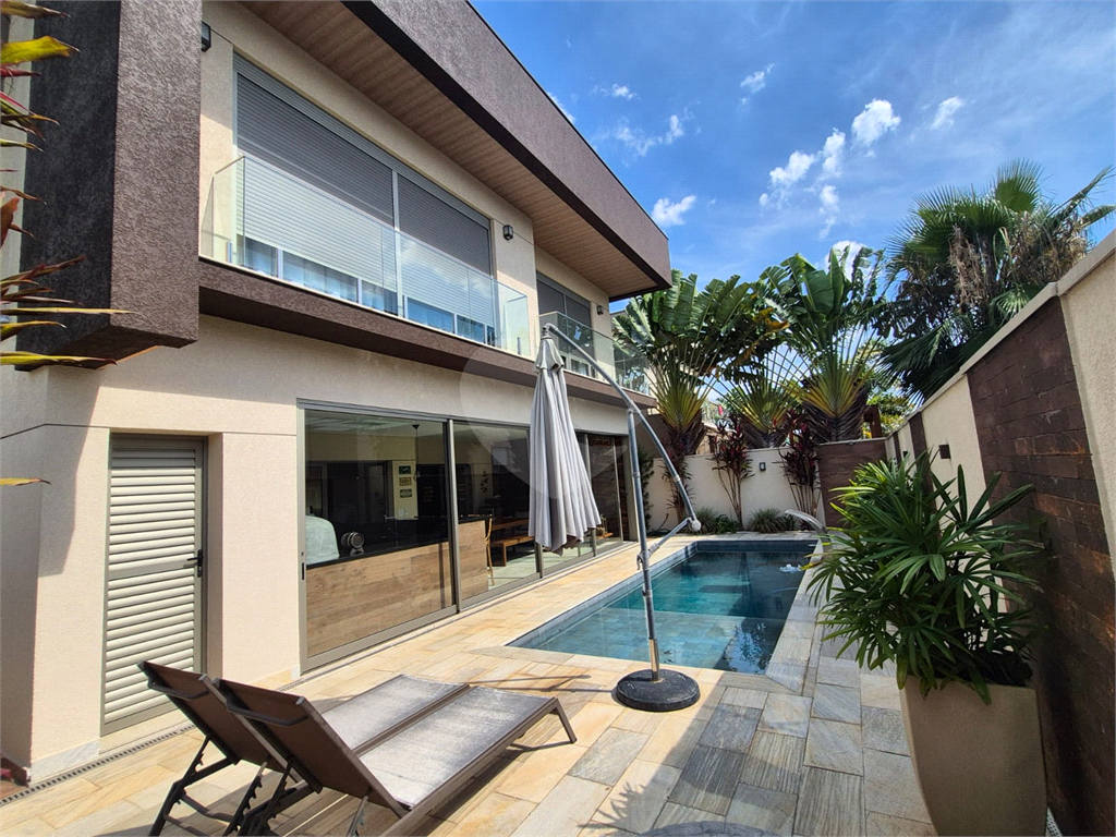 CASA DE ALTO PADRÃO = EM ALPHAVILLE = VENDE.SE C/PORTEIRA FECHADA