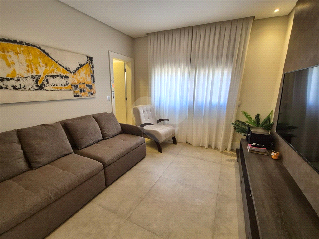 CASA DE ALTO PADRÃO = EM ALPHAVILLE = VENDE.SE C/PORTEIRA FECHADA