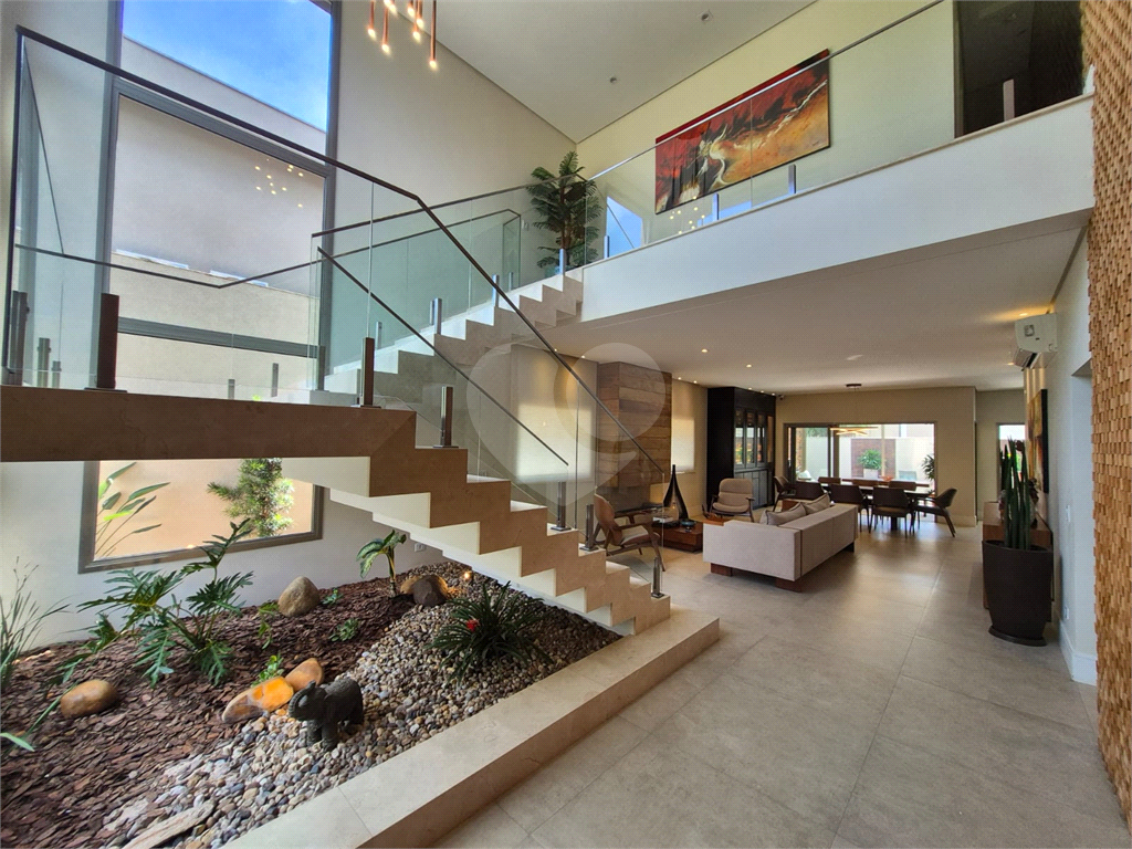 CASA DE ALTO PADRÃO = EM ALPHAVILLE = VENDE.SE C/PORTEIRA FECHADA