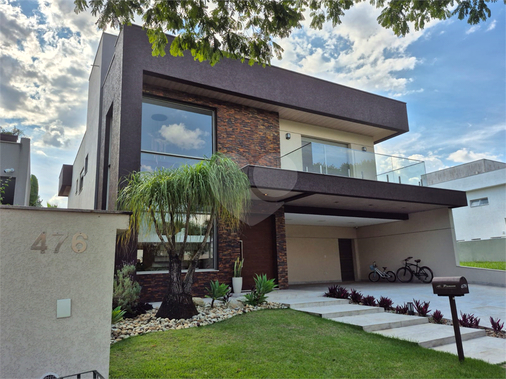 CASA DE ALTO PADRÃO = EM ALPHAVILLE = VENDE.SE C/PORTEIRA FECHADA