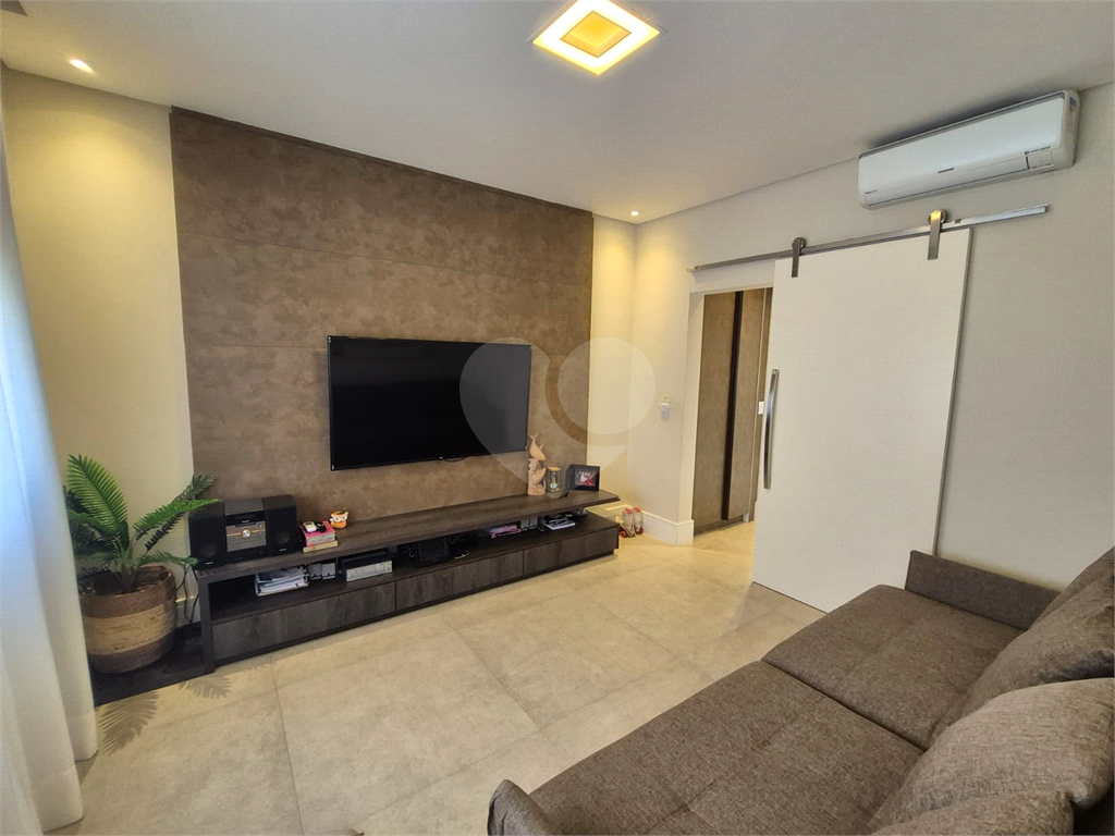 CASA DE ALTO PADRÃO = EM ALPHAVILLE = VENDE.SE C/PORTEIRA FECHADA