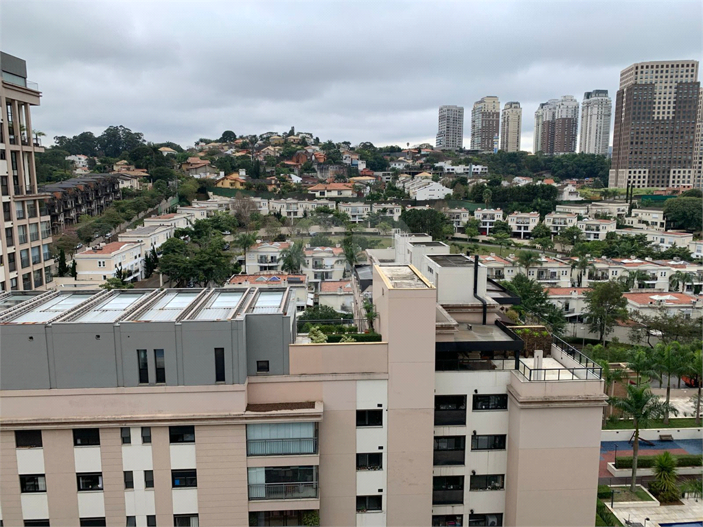 COBERTURA em REAL PARQUE