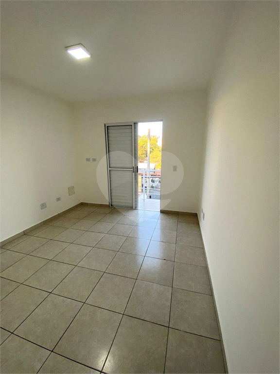 VENDO SOBRADO GEMINADO 