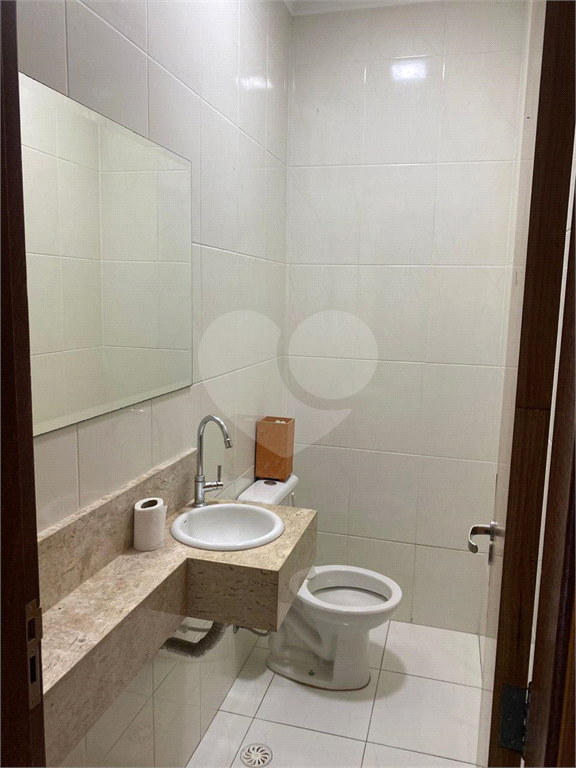 VENDO SOBRADO GEMINADO 