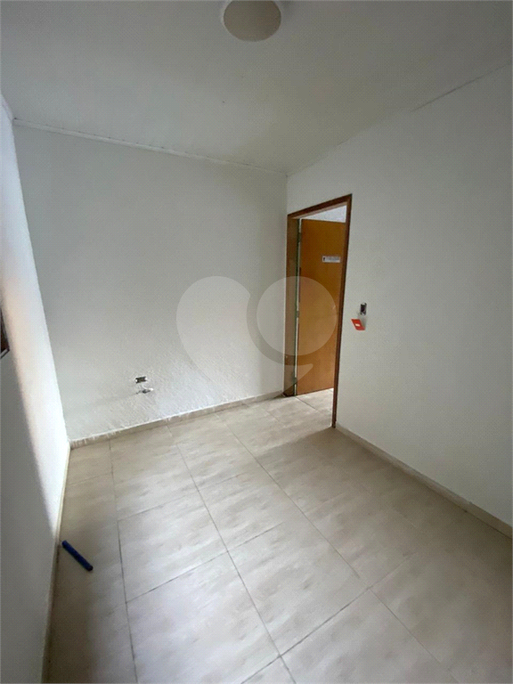 VENDO SOBRADO GEMINADO 