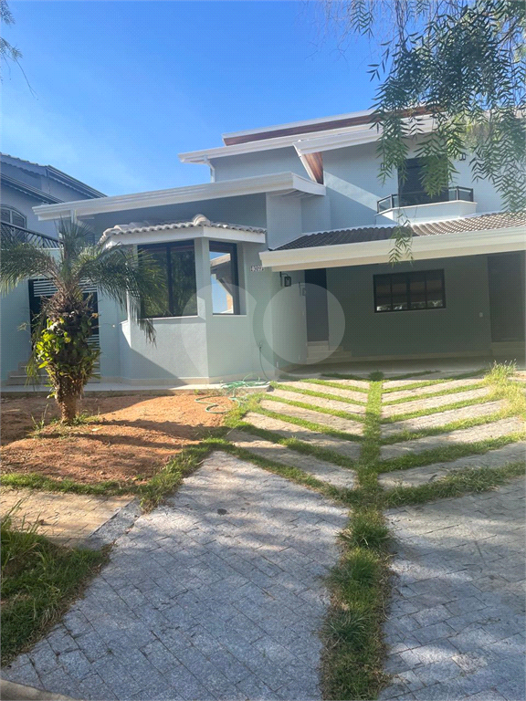 Casa de Condomínio à venda com 3 quartos, 303m² - Foto 1