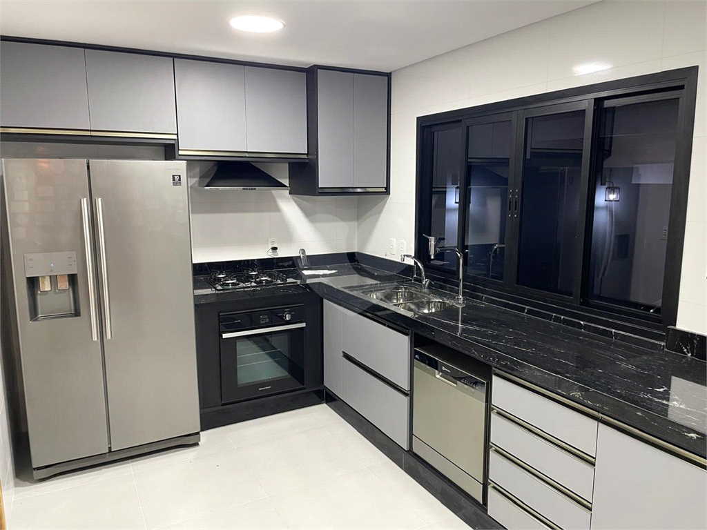 Casa de Condomínio à venda com 3 quartos, 303m² - Foto 40
