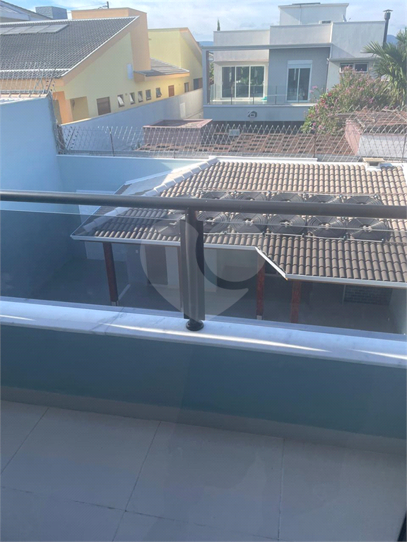 Casa de Condomínio à venda com 3 quartos, 303m² - Foto 32