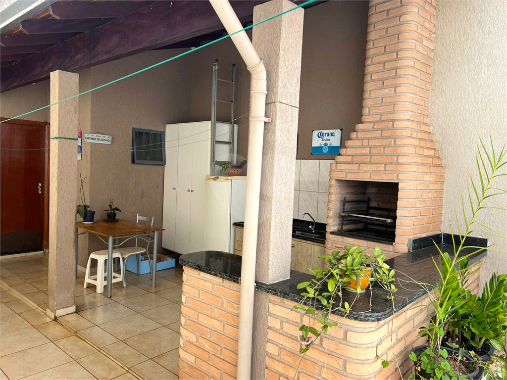 Casa à venda com 3 quartos, 146m² - Foto 3