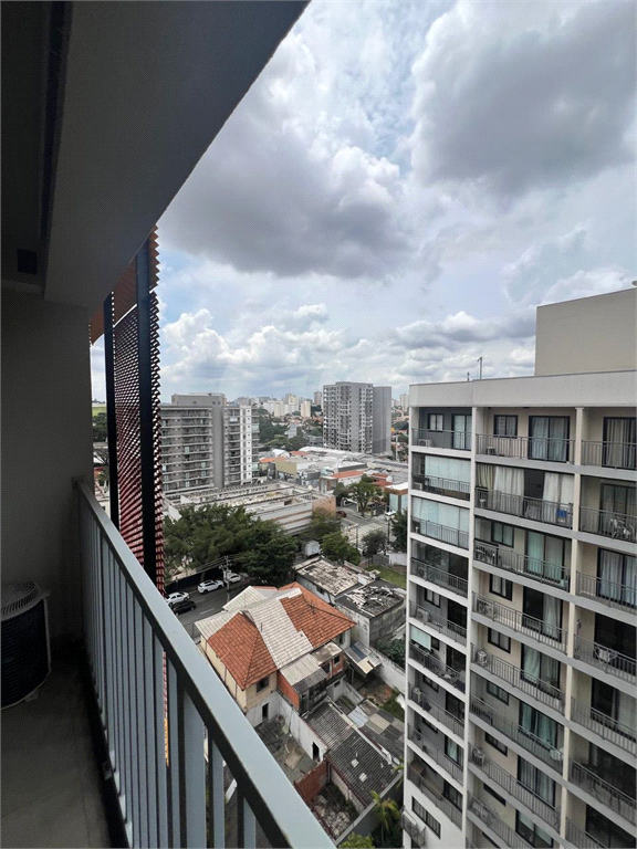 STUDIO 21,68M² TOTALMENE IMOBILIADO  AO LADO DO SHOPPING IBIRAPUERA 