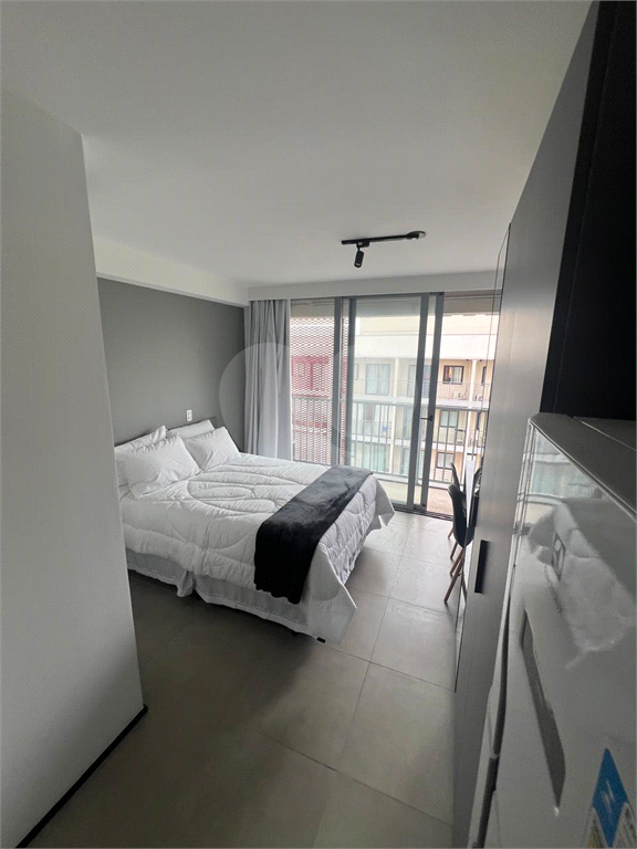 STUDIO 21,68M² TOTALMENE IMOBILIADO  AO LADO DO SHOPPING IBIRAPUERA 