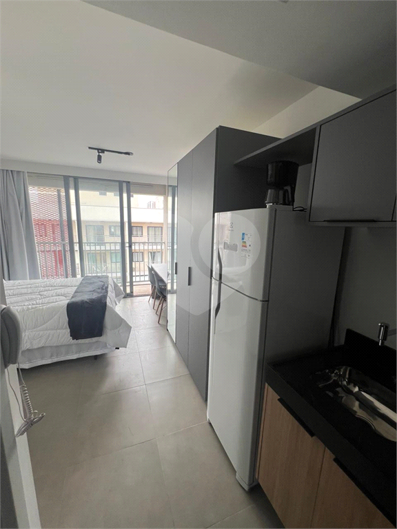 STUDIO 21,68M² TOTALMENE IMOBILIADO  AO LADO DO SHOPPING IBIRAPUERA 