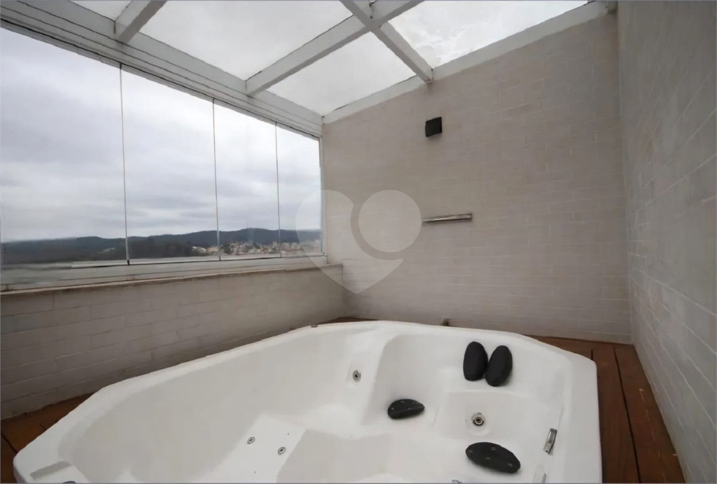 APARTAMENTO em TUCURUVI
