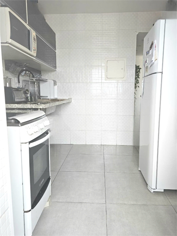 Apartamento à venda com 3 quartos, 78m² - Foto 22