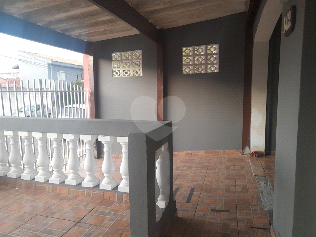 Casa à venda com 3 quartos, 154m² - Foto 2