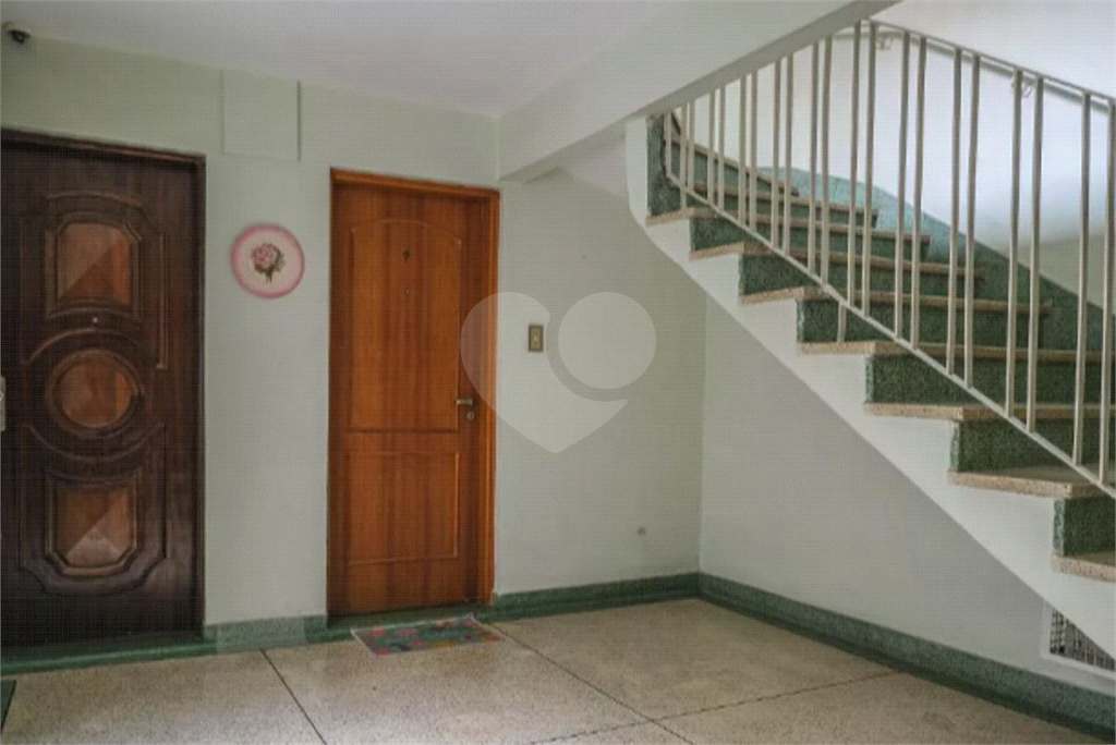 APARTAMENTO em SANTANA