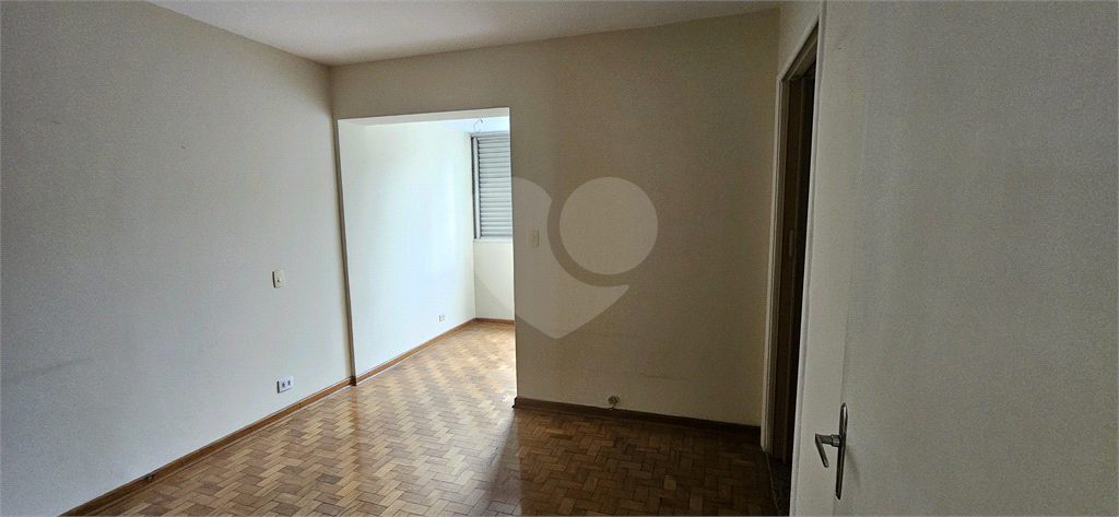 Apartamento à venda com 3 quartos, 121m² - Foto 13