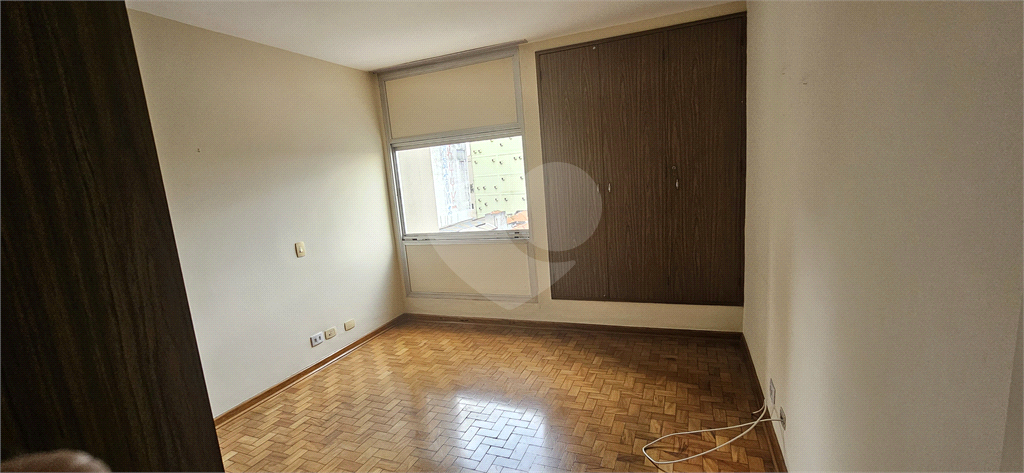 Apartamento à venda com 3 quartos, 121m² - Foto 8