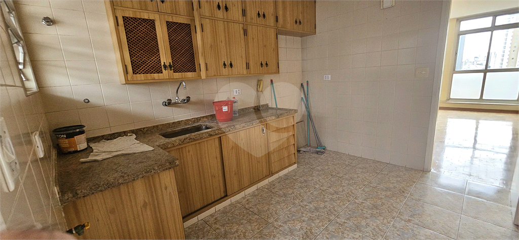 Apartamento à venda com 3 quartos, 121m² - Foto 20