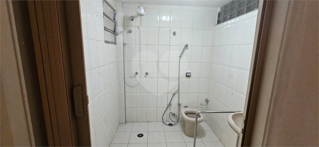 Apartamento à venda com 3 quartos, 121m² - Foto 15