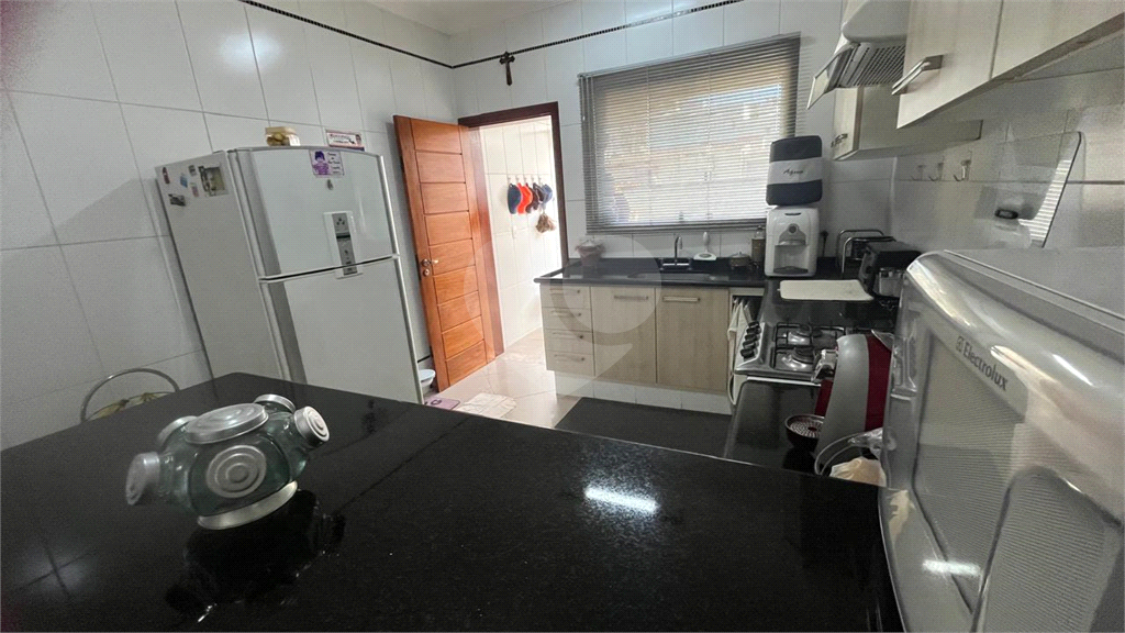 Sobrado à venda com 3 quartos, 260m² - Foto 37