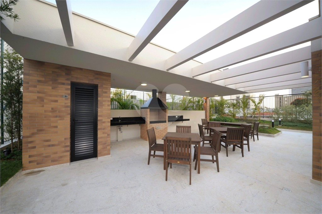 APARTAMENTO em VILA LEOPOLDINA