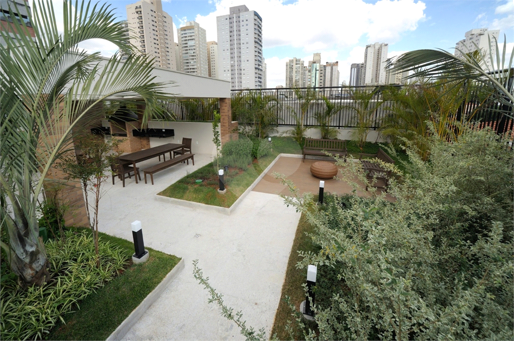 APARTAMENTO em VILA LEOPOLDINA